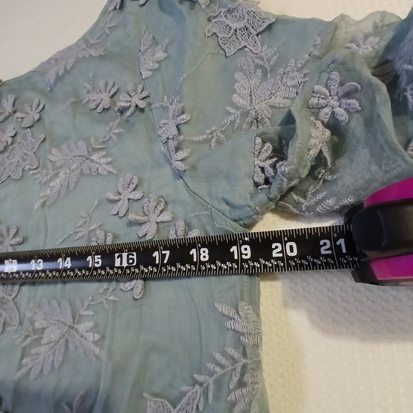 Sundance Embroidered Boho Bell Sleeve Shift Dress Icy Blue Gray Medium Formal - Picture 10 of 16